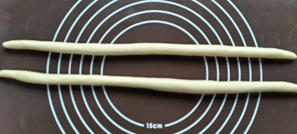 二本の細長い生地